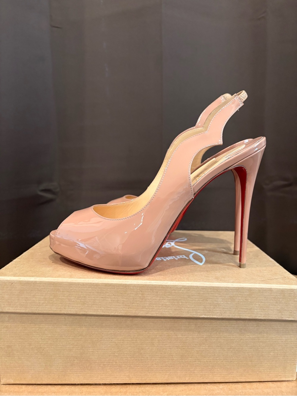 Christian Louboutin Hot Chick Sling Alta